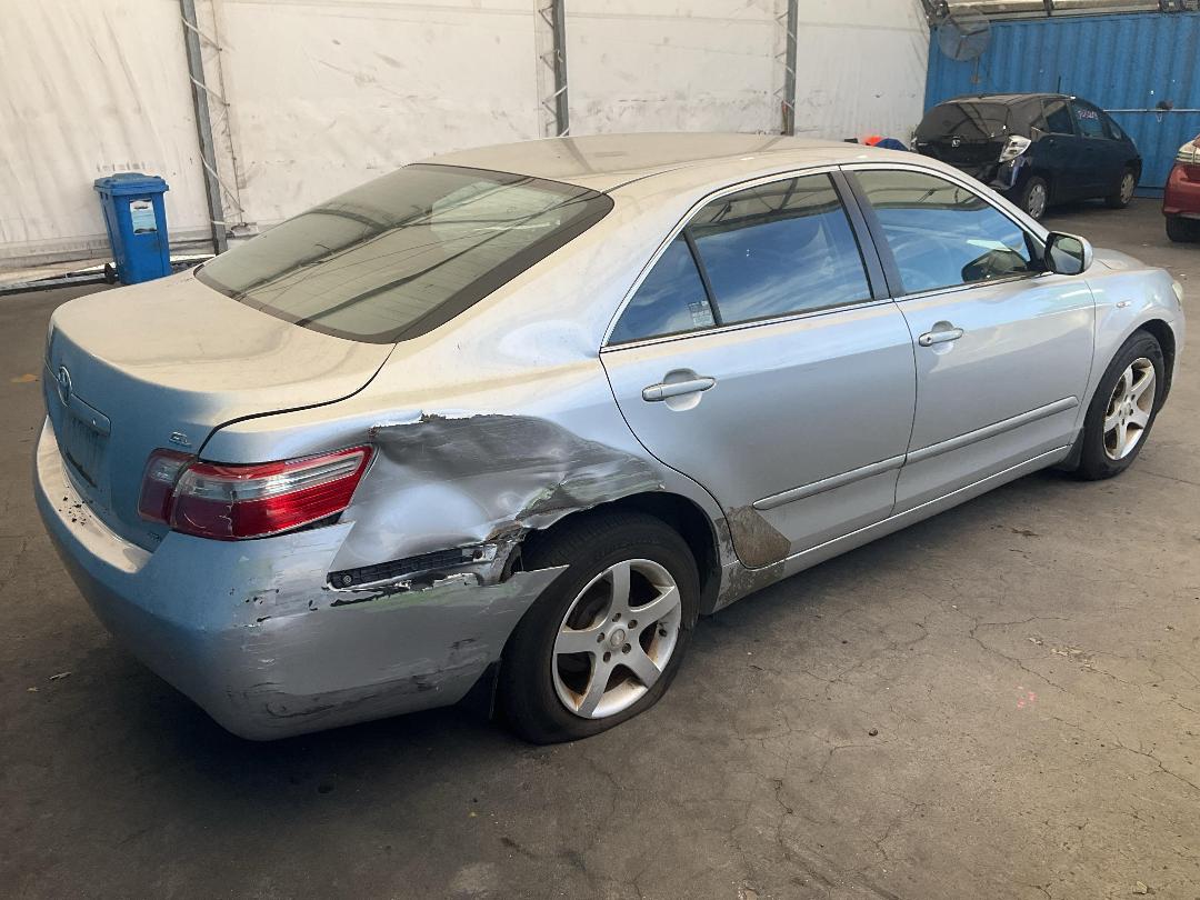 Photo '17' of Toyota Camry GL