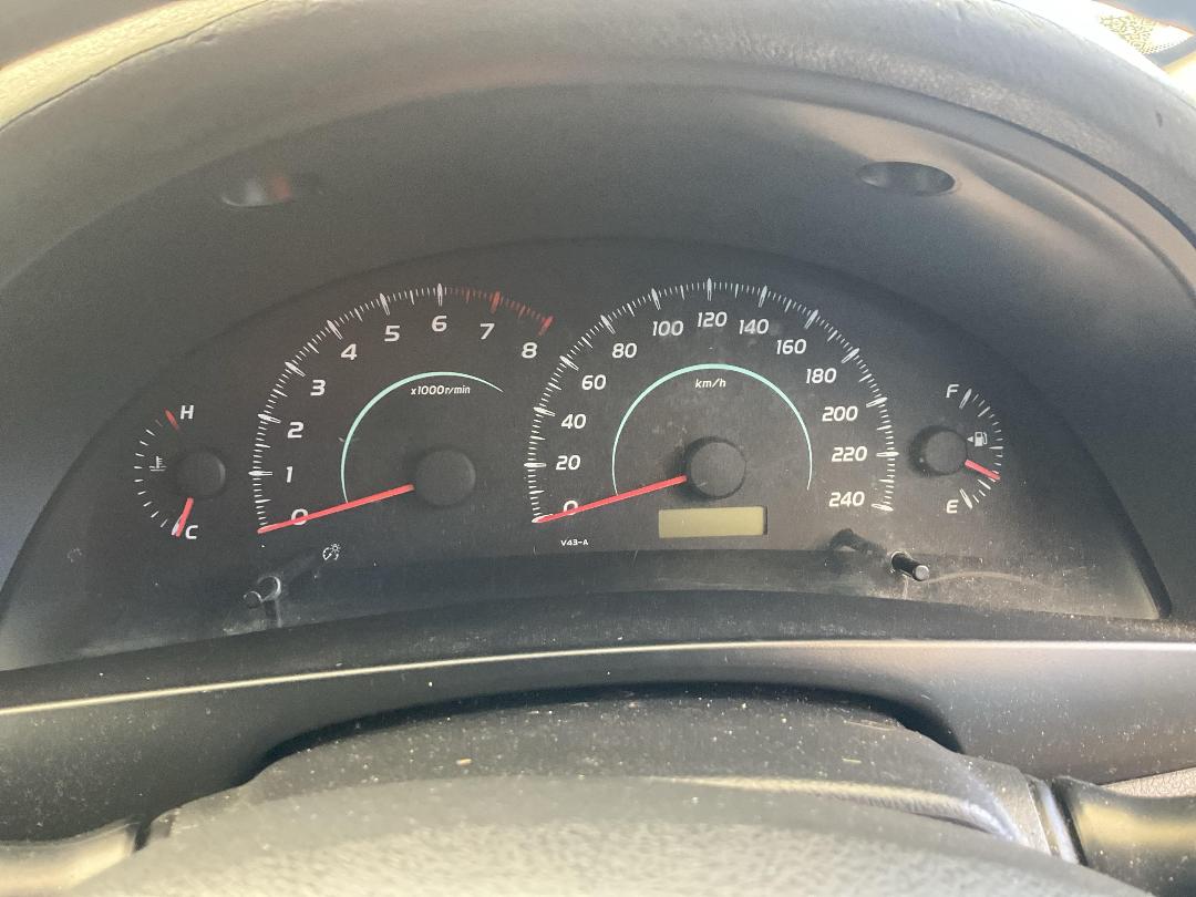 Photo '26' of Toyota Camry GL