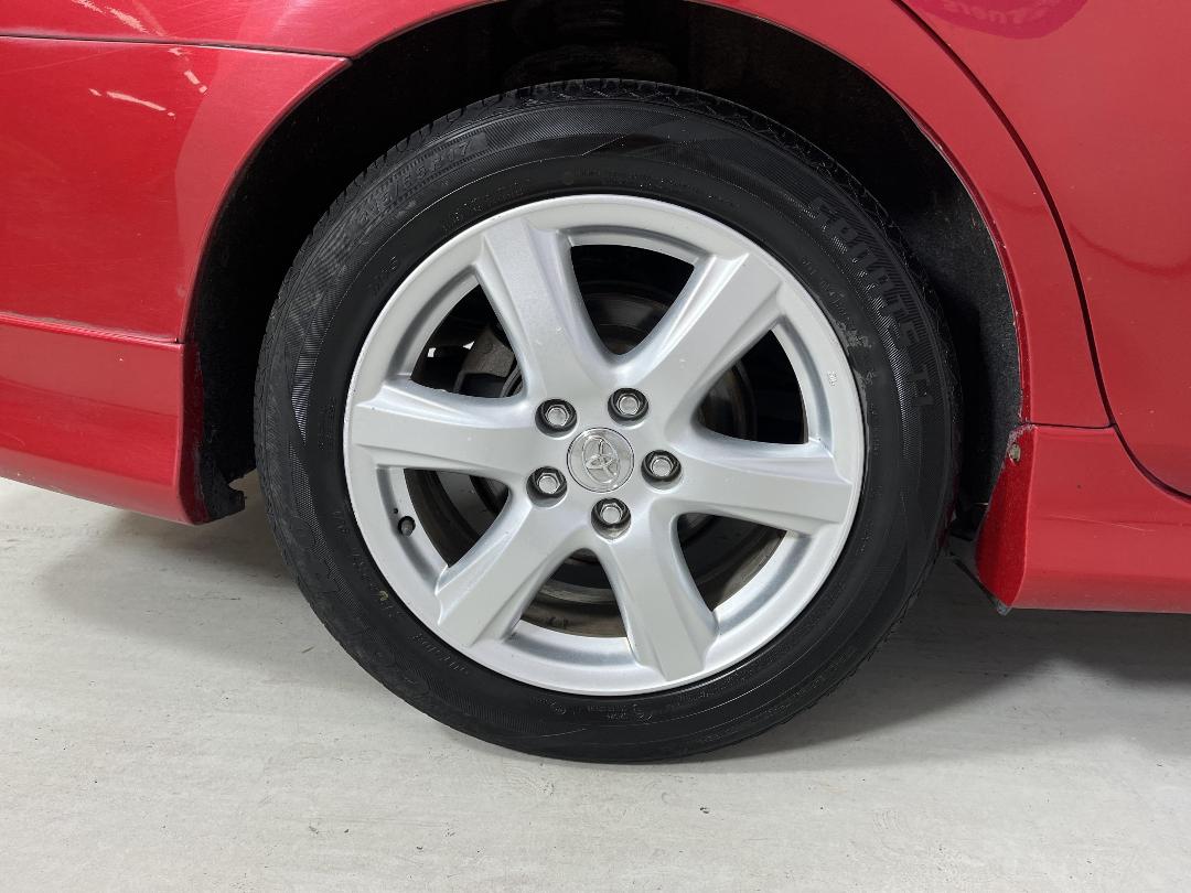 Photo '12' of Toyota Camry