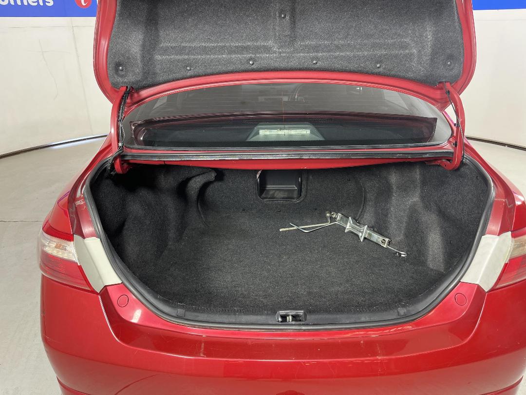 Photo '14' of Toyota Camry