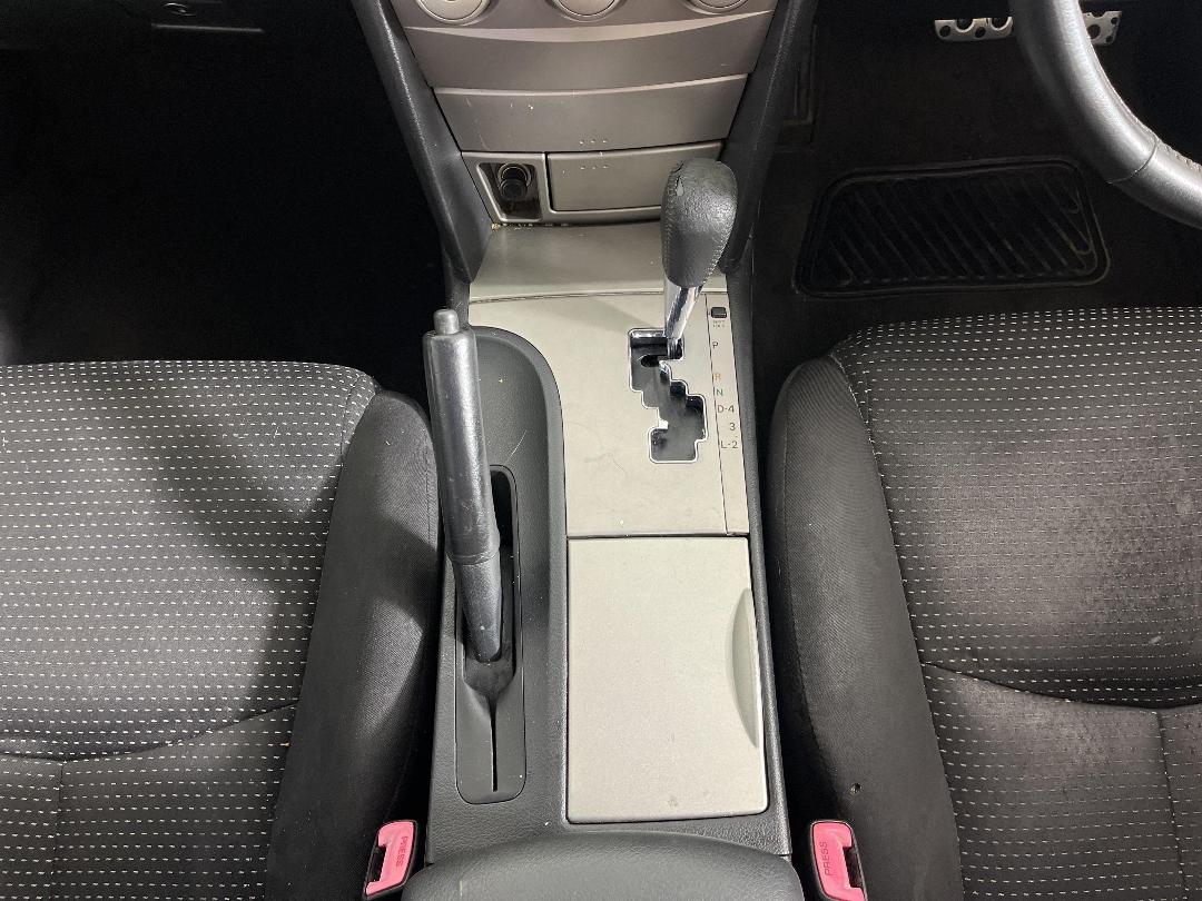 Photo '23' of Toyota Camry