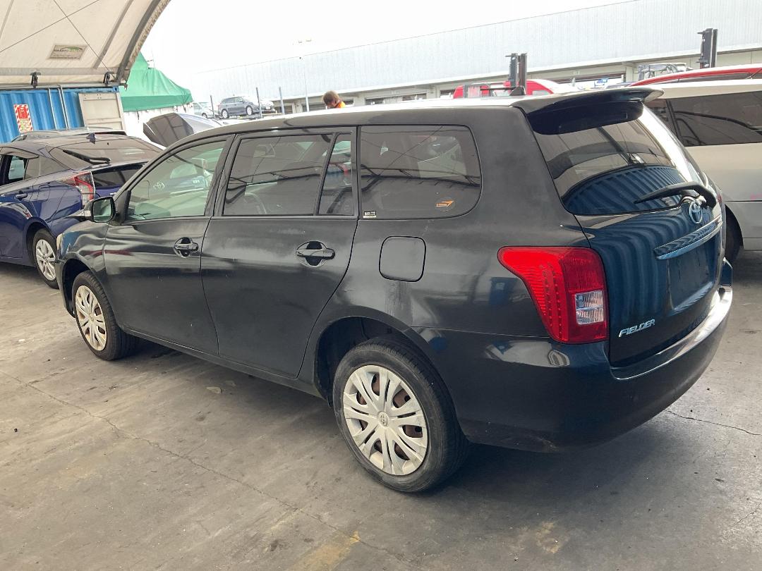 Photo '18' of Toyota Corolla Fielder Photo '18' of Toyota Corolla Fielder