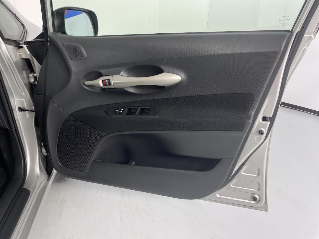 Photo '15' of Toyota Corolla Photo '15' of Toyota Corolla