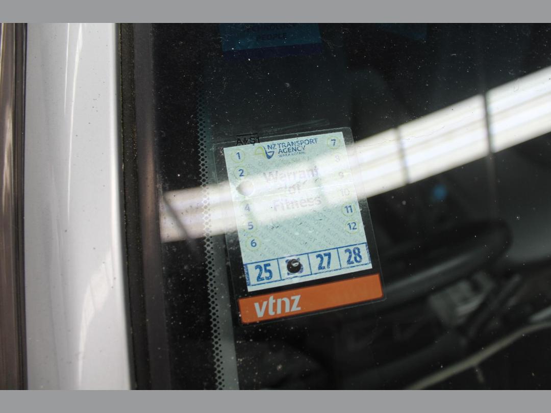 Photo '16' of Toyota Corolla Axio Photo '16' of Toyota Corolla Axio