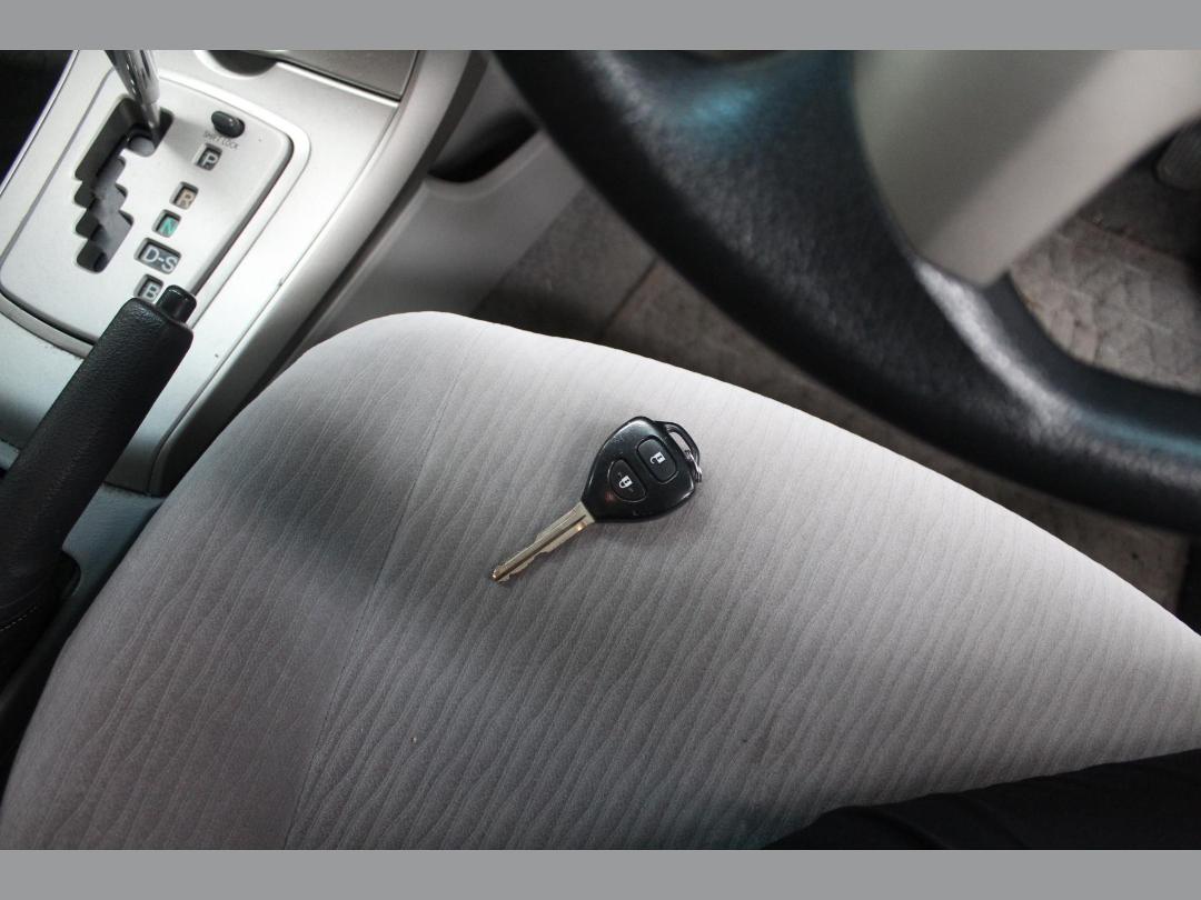 Photo '9' of Toyota Corolla Axio Photo '9' of Toyota Corolla Axio