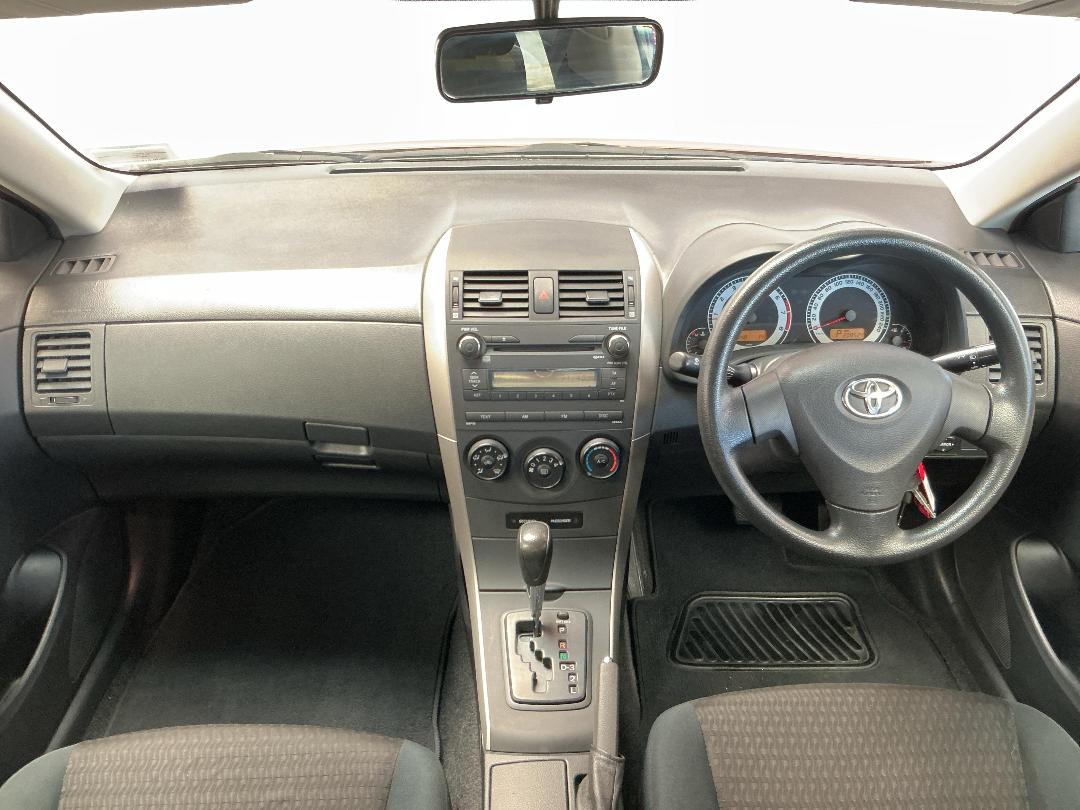 Photo '17' of Toyota Corolla Photo '17' of Toyota Corolla