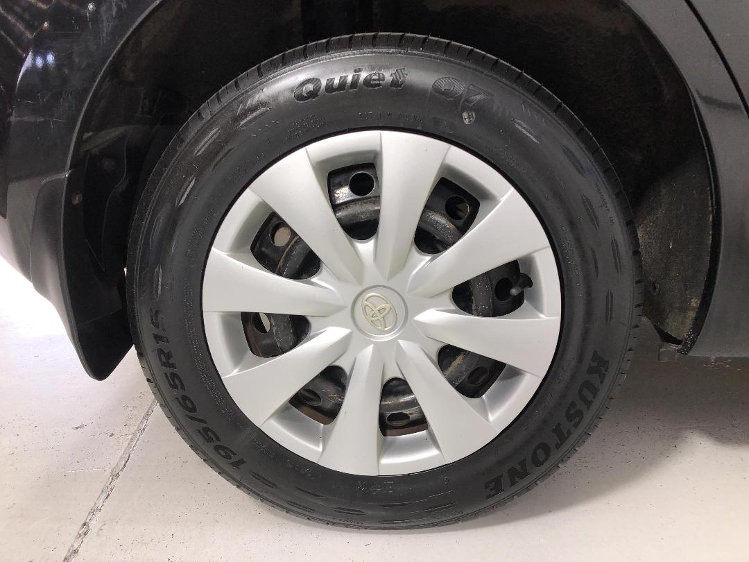 Photo '12' of Toyota Corolla