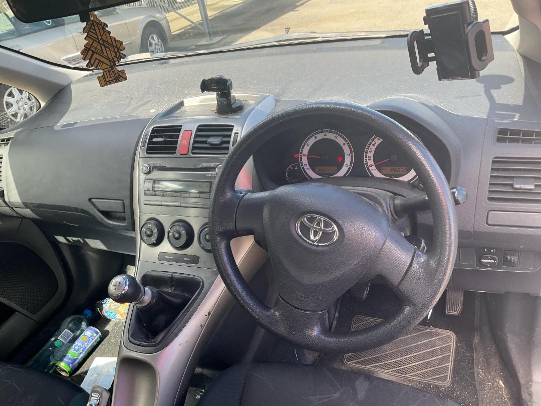 Photo '12' of Toyota Corolla GX