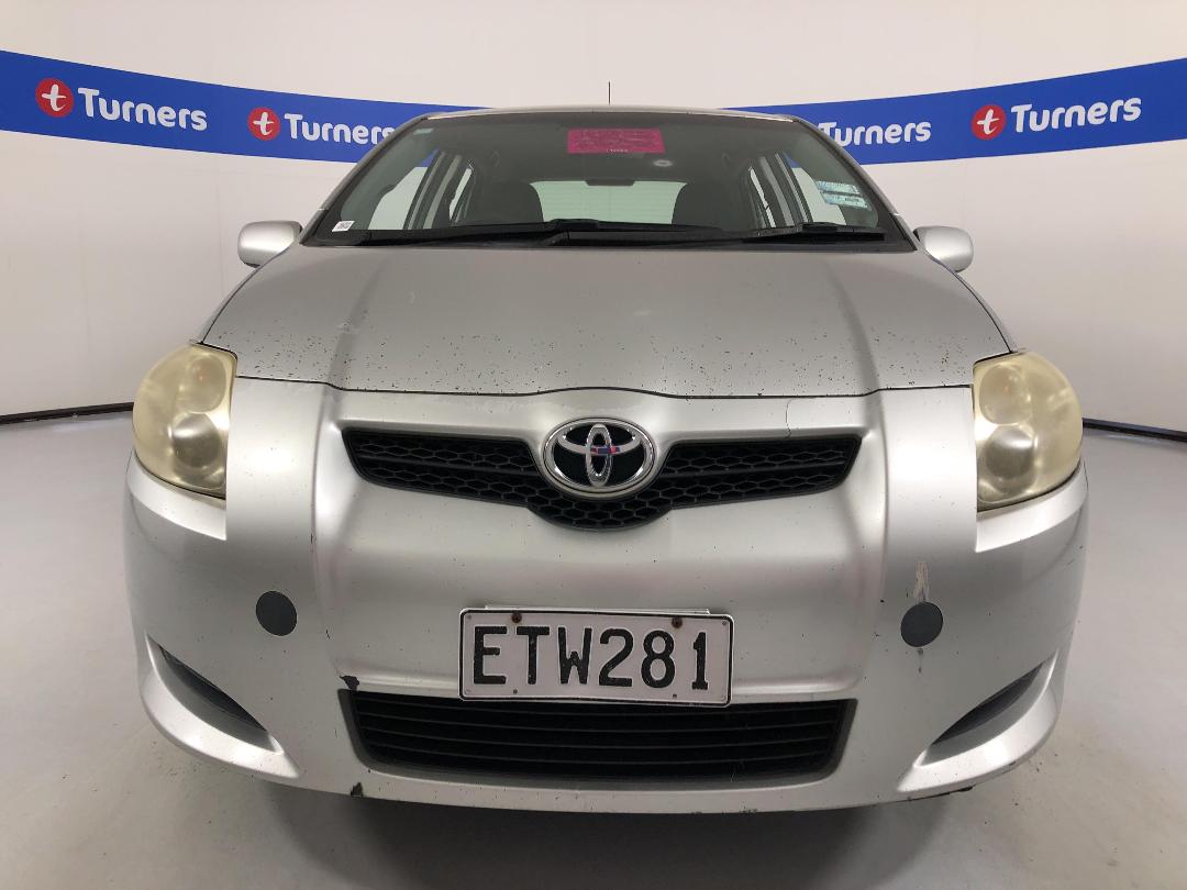 Photo '3' of Toyota Corolla Photo '3' of Toyota Corolla