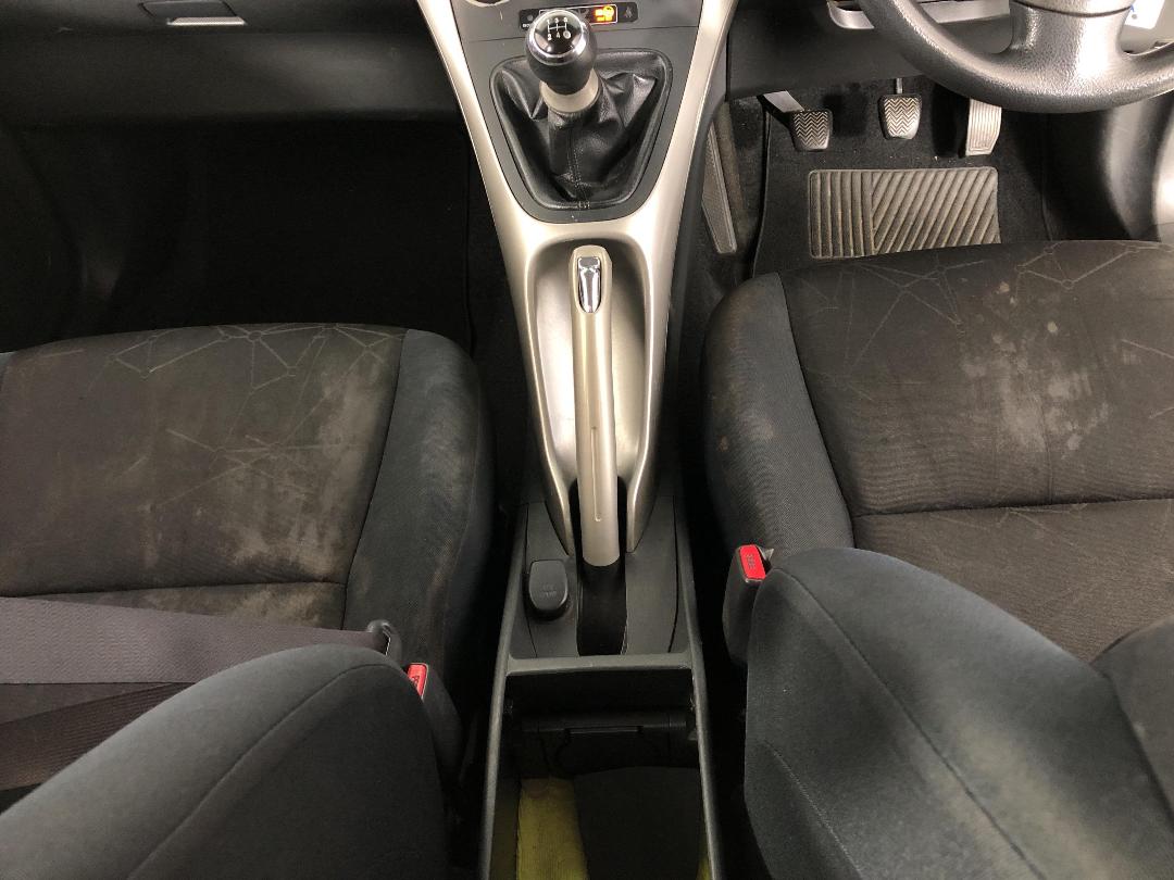 Photo '20' of Toyota Corolla Photo '20' of Toyota Corolla