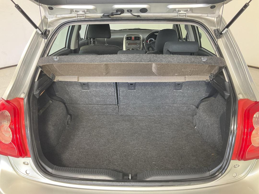 Photo '14' of Toyota Corolla