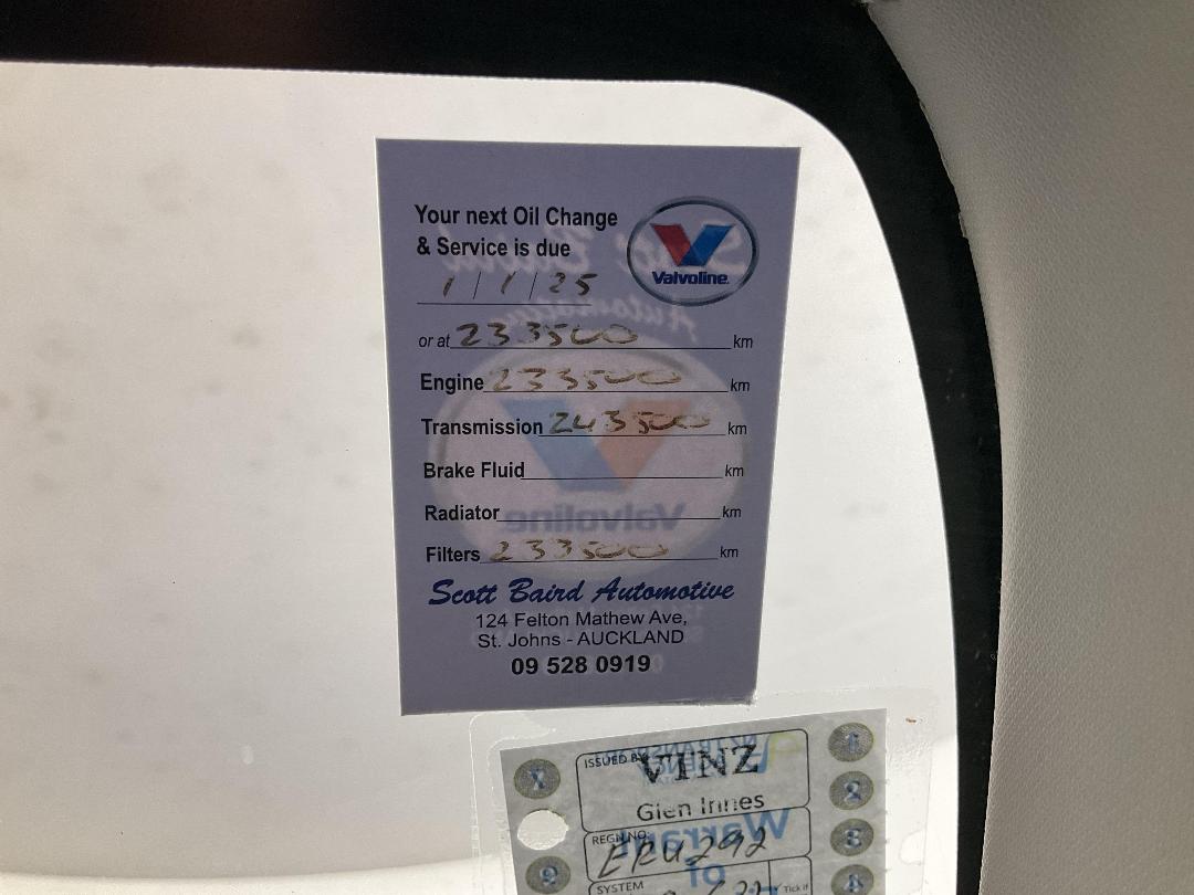 Photo '24' of Toyota Corolla