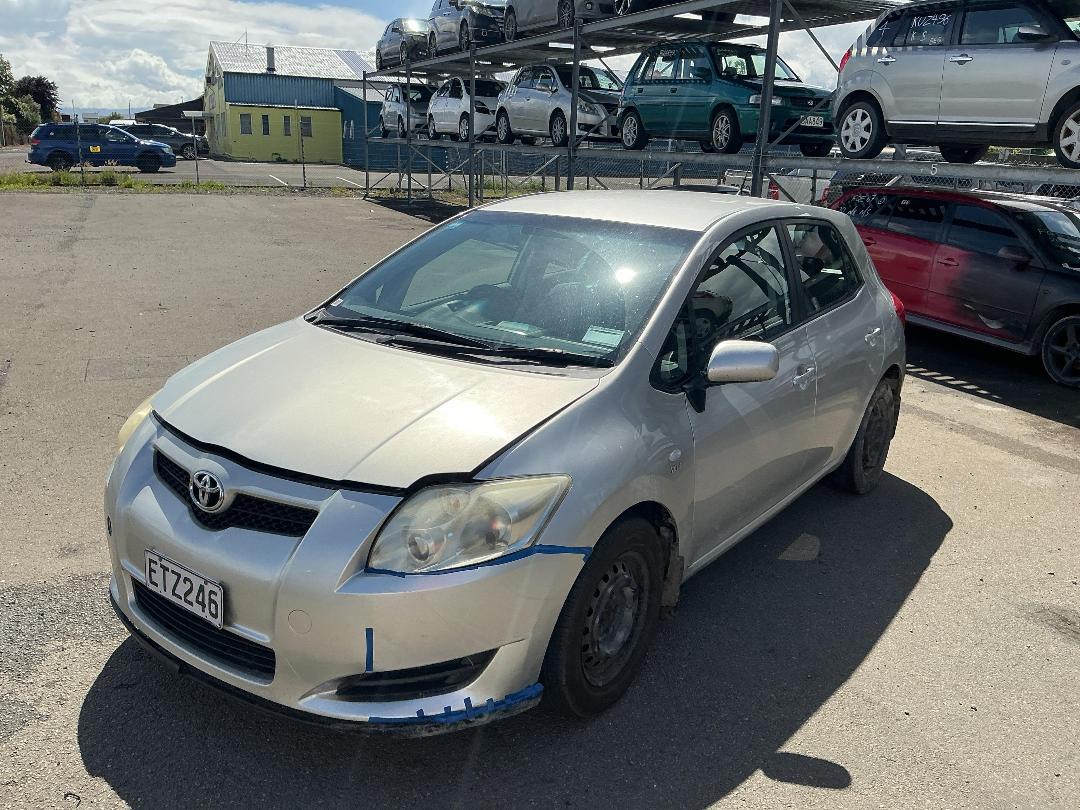 Photo '3' of Toyota Corolla GX Photo '3' of Toyota Corolla GX