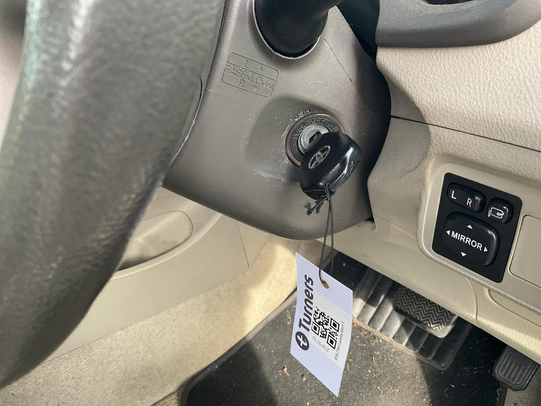 Photo '11' of Toyota Corolla Axio Photo '11' of Toyota Corolla Axio