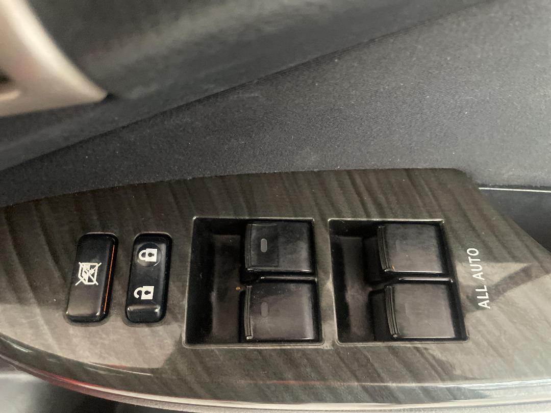 Photo '23' of Toyota Corolla