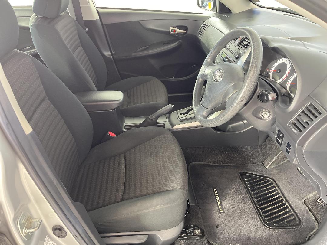 Photo '16' of Toyota Corolla