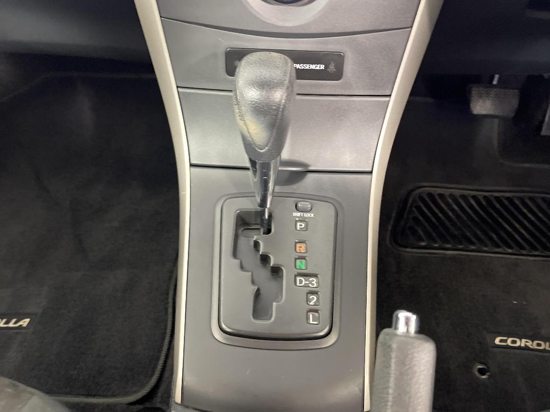 Photo '18' of Toyota Corolla