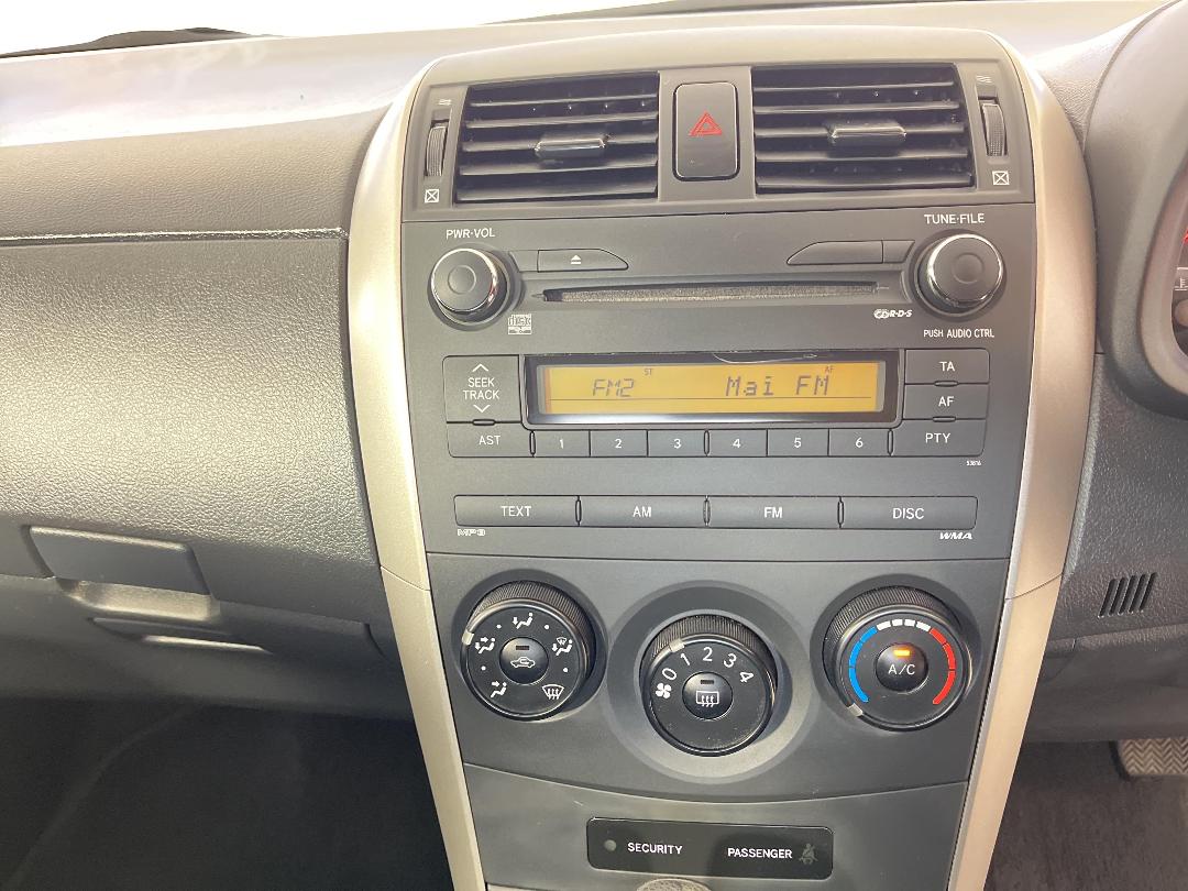 Photo '27' of Toyota Corolla