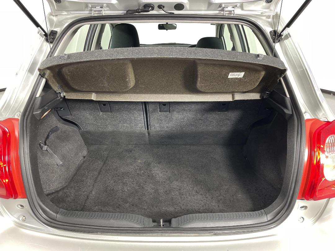 Photo '14' of Toyota Corolla