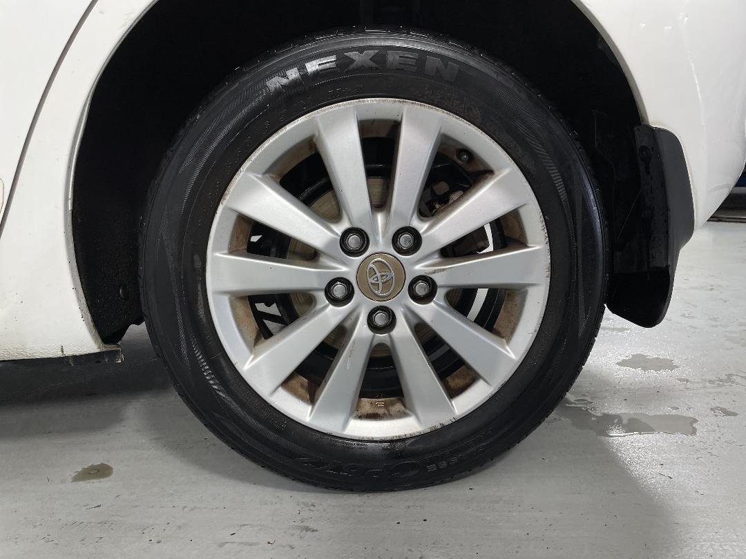 Photo '11' of Toyota Corolla