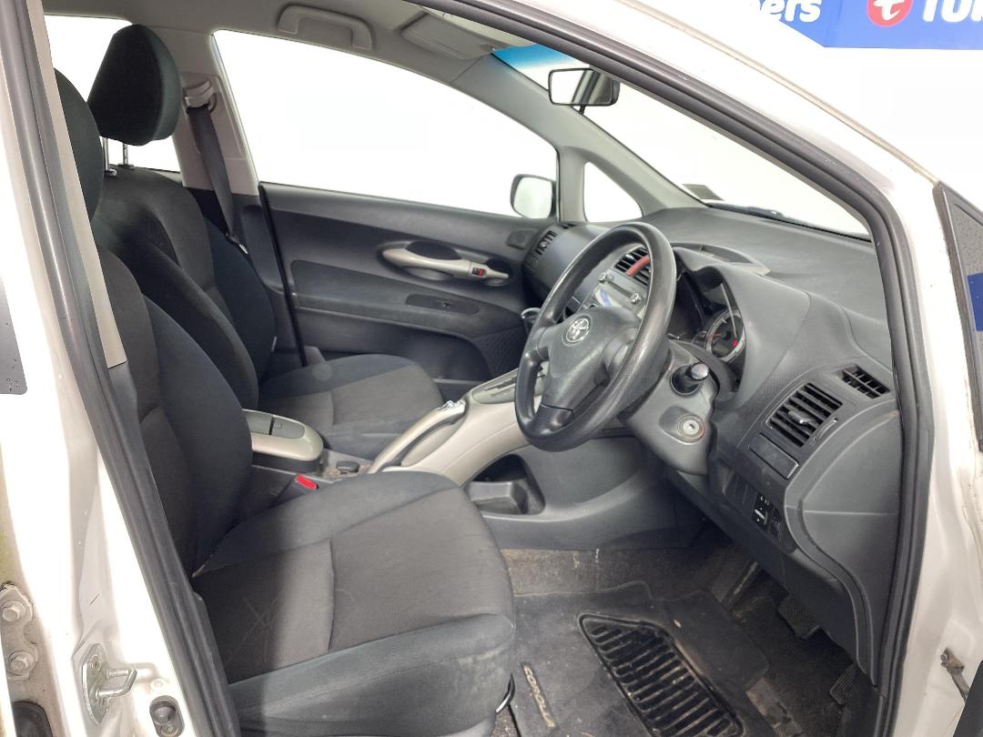 Photo '16' of Toyota Corolla