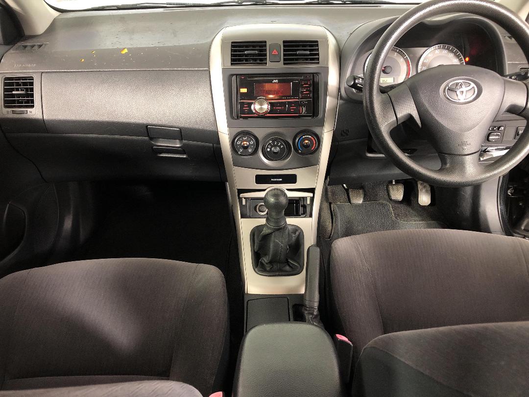 Photo '17' of Toyota Corolla