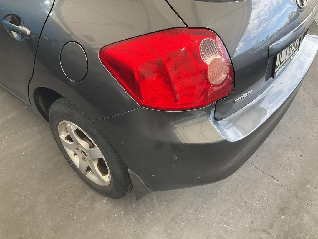 Photo '12' of Toyota Corolla GX Photo '12' of Toyota Corolla GX