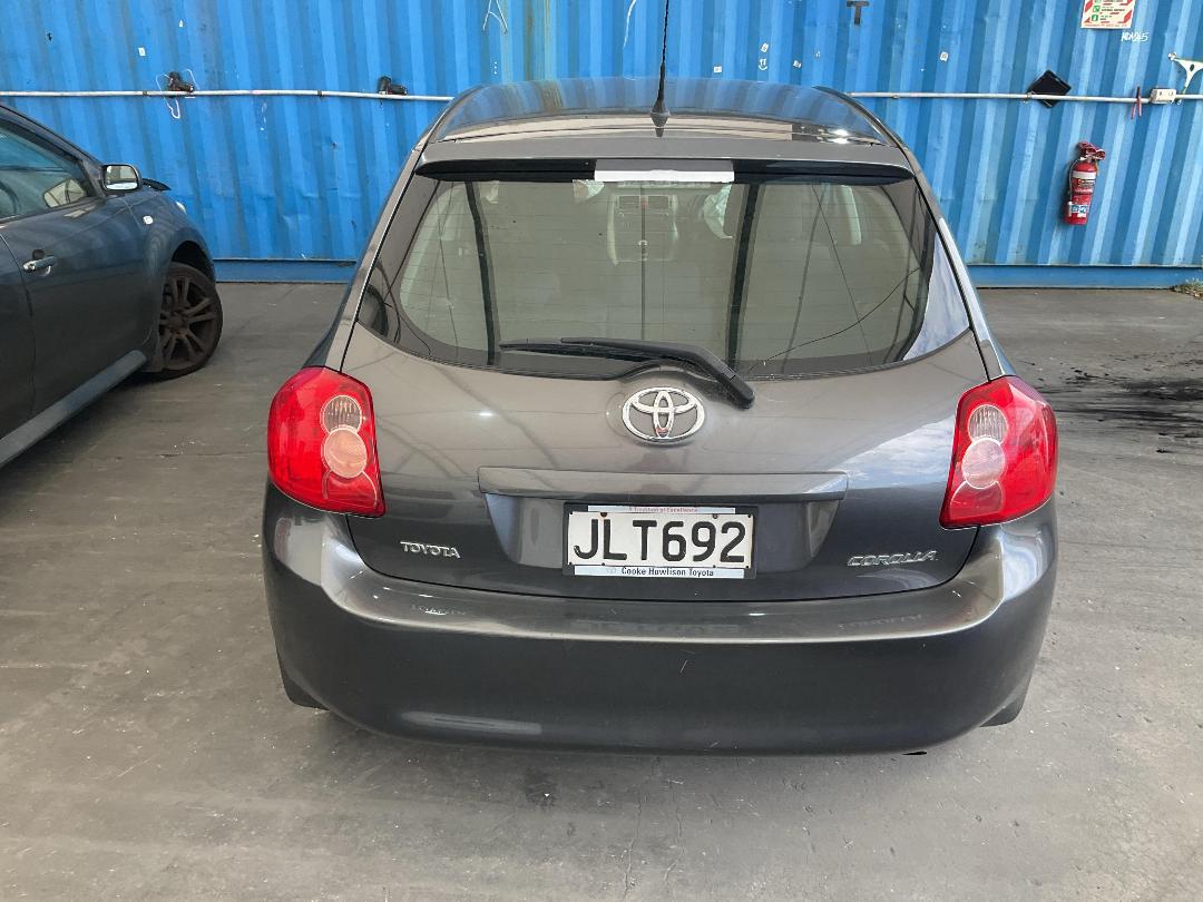 Photo '13' of Toyota Corolla GX Photo '13' of Toyota Corolla GX