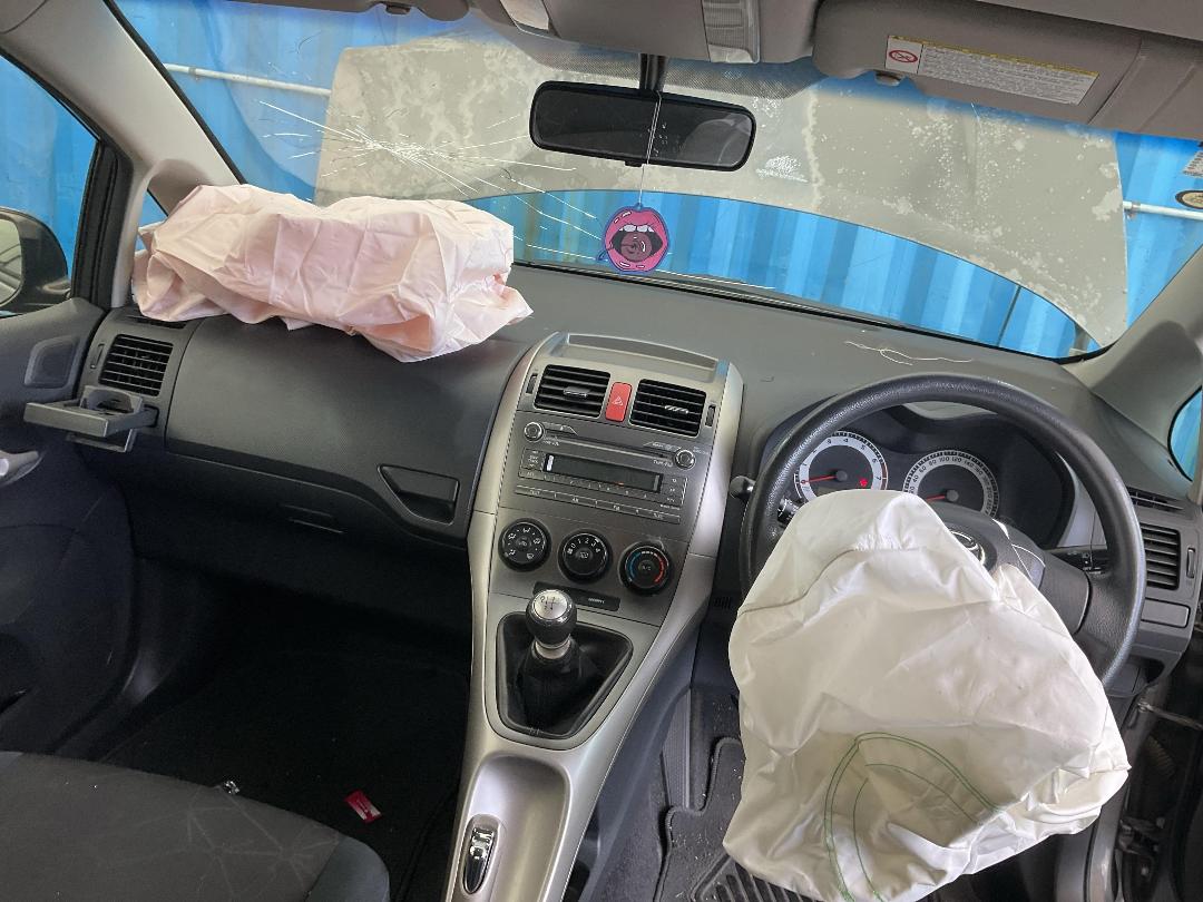 Photo '26' of Toyota Corolla GX Photo '26' of Toyota Corolla GX