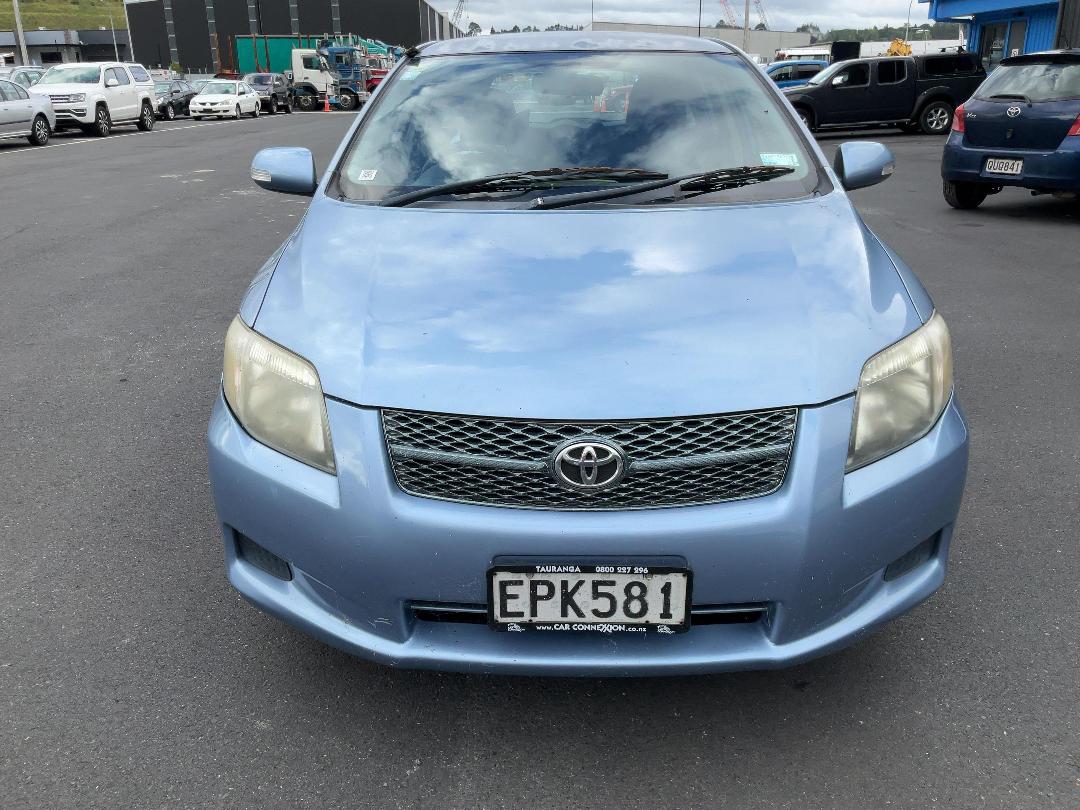 Photo '2' of Toyota Corolla Photo '2' of Toyota Corolla