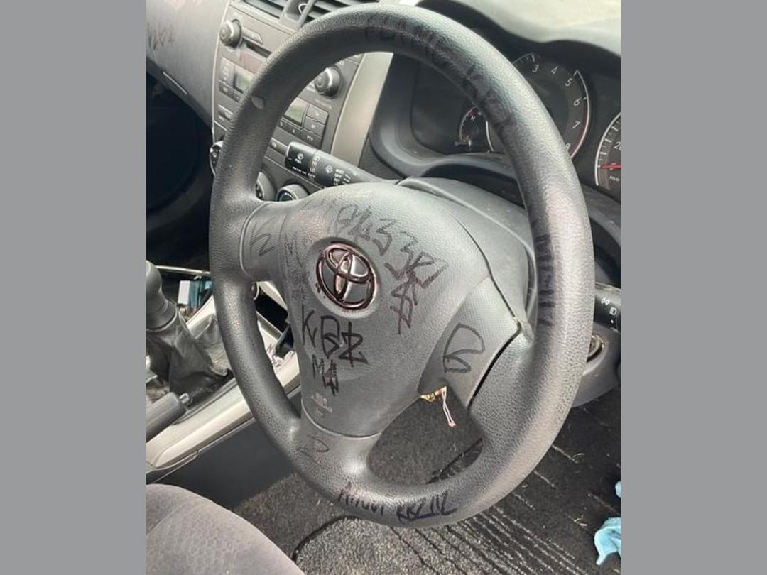 Photo '13' of Toyota Corolla