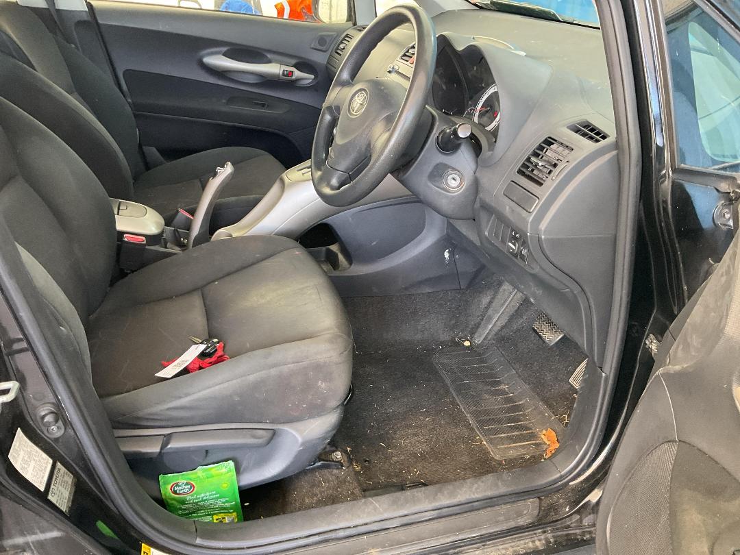 Photo '20' of Toyota Corolla GX