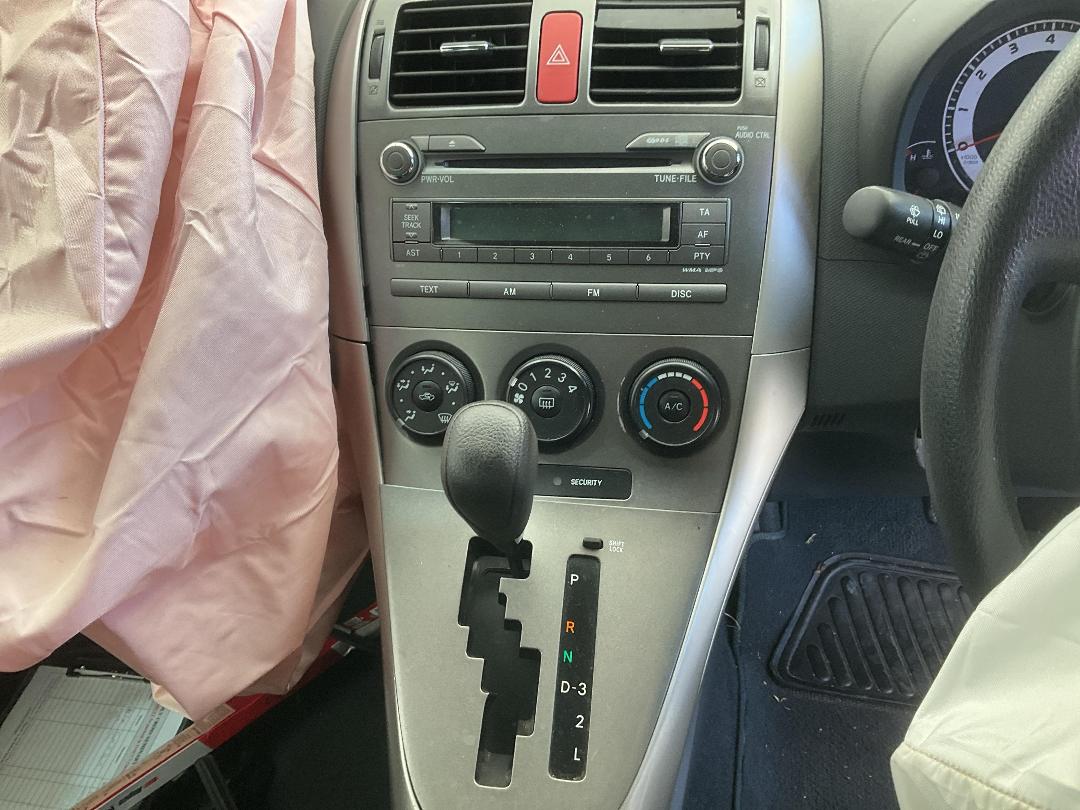 Photo '24' of Toyota Corolla GX