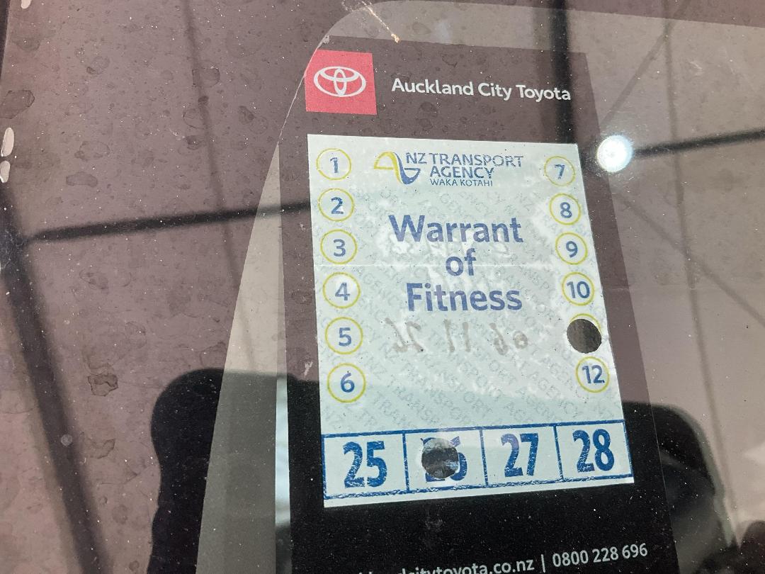 Photo '25' of Toyota Corolla GX