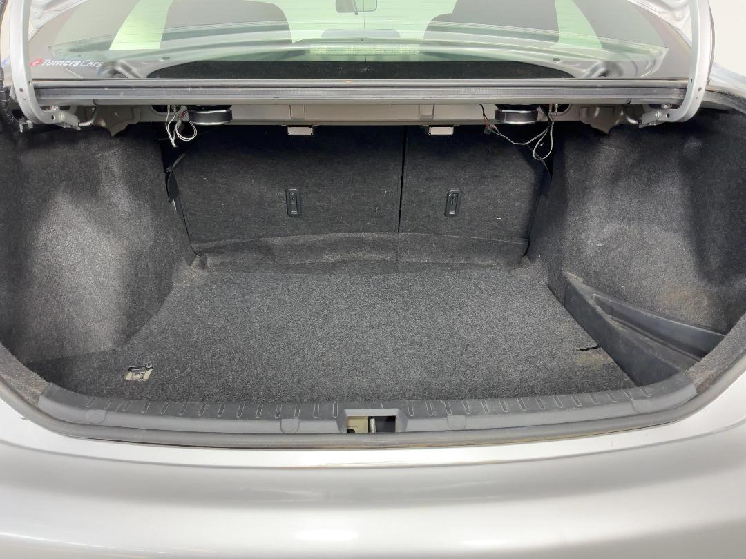 Photo '14' of Toyota Corolla Photo '14' of Toyota Corolla