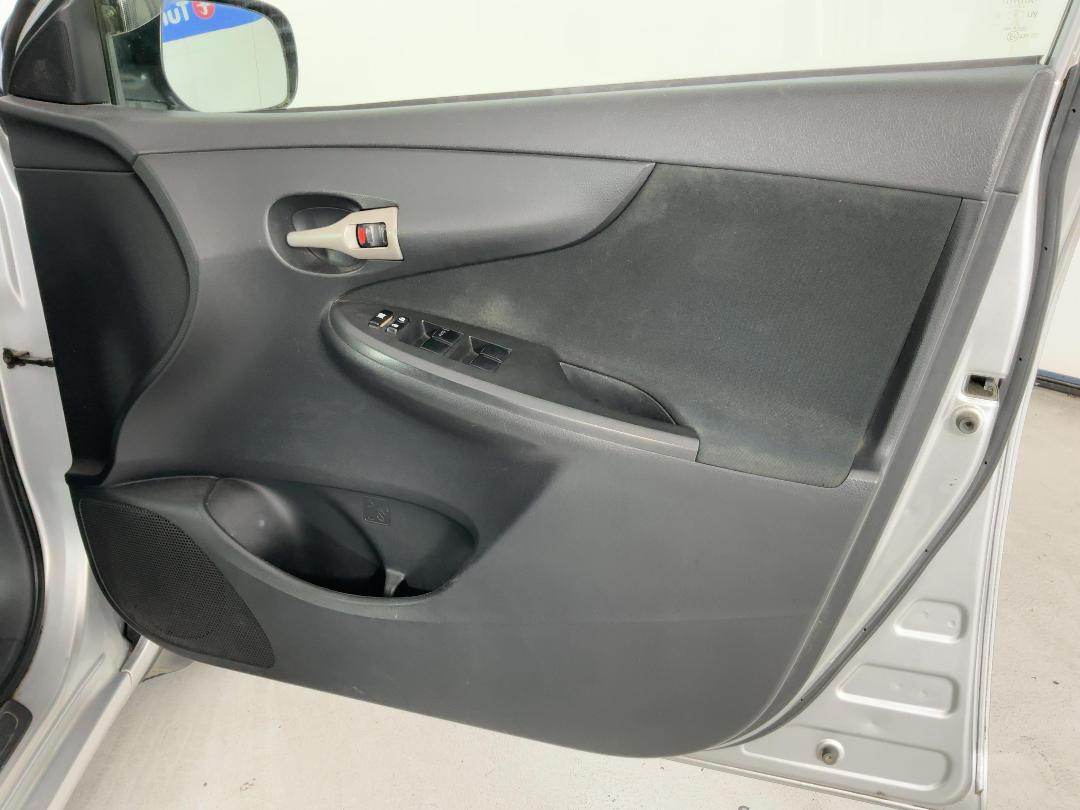 Photo '15' of Toyota Corolla Photo '15' of Toyota Corolla