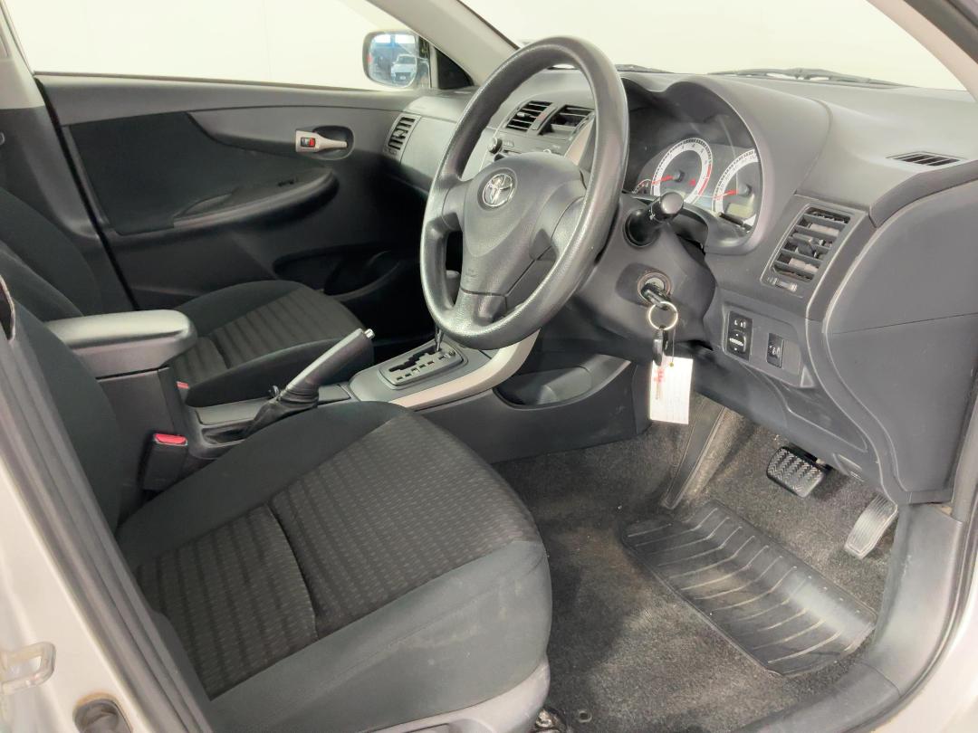 Photo '16' of Toyota Corolla Photo '16' of Toyota Corolla