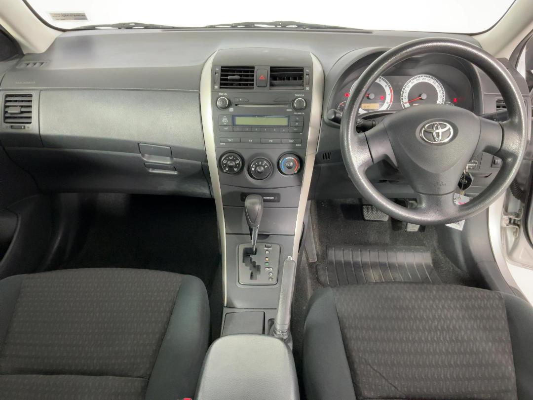 Photo '17' of Toyota Corolla Photo '17' of Toyota Corolla