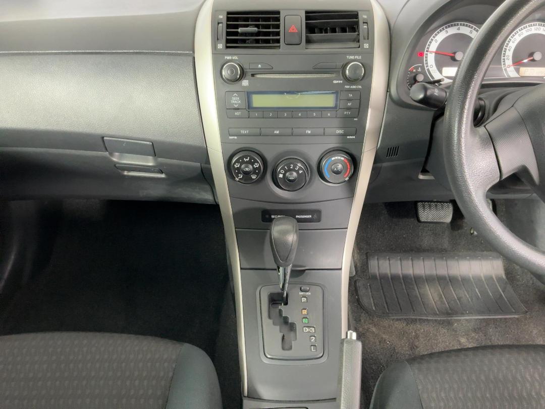 Photo '18' of Toyota Corolla Photo '18' of Toyota Corolla