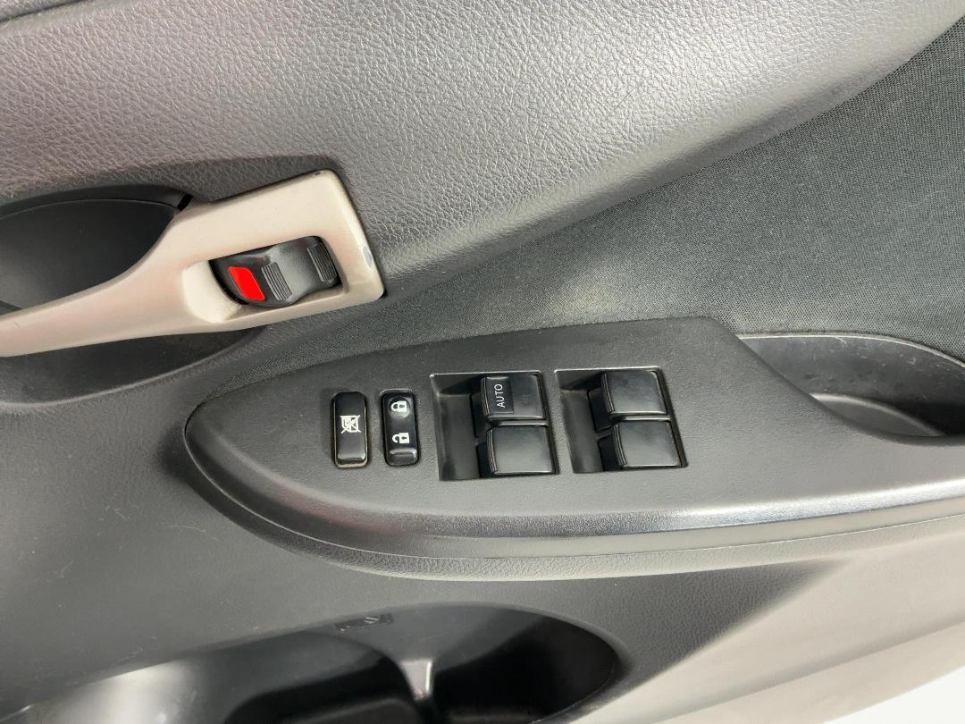 Photo '23' of Toyota Corolla Photo '23' of Toyota Corolla