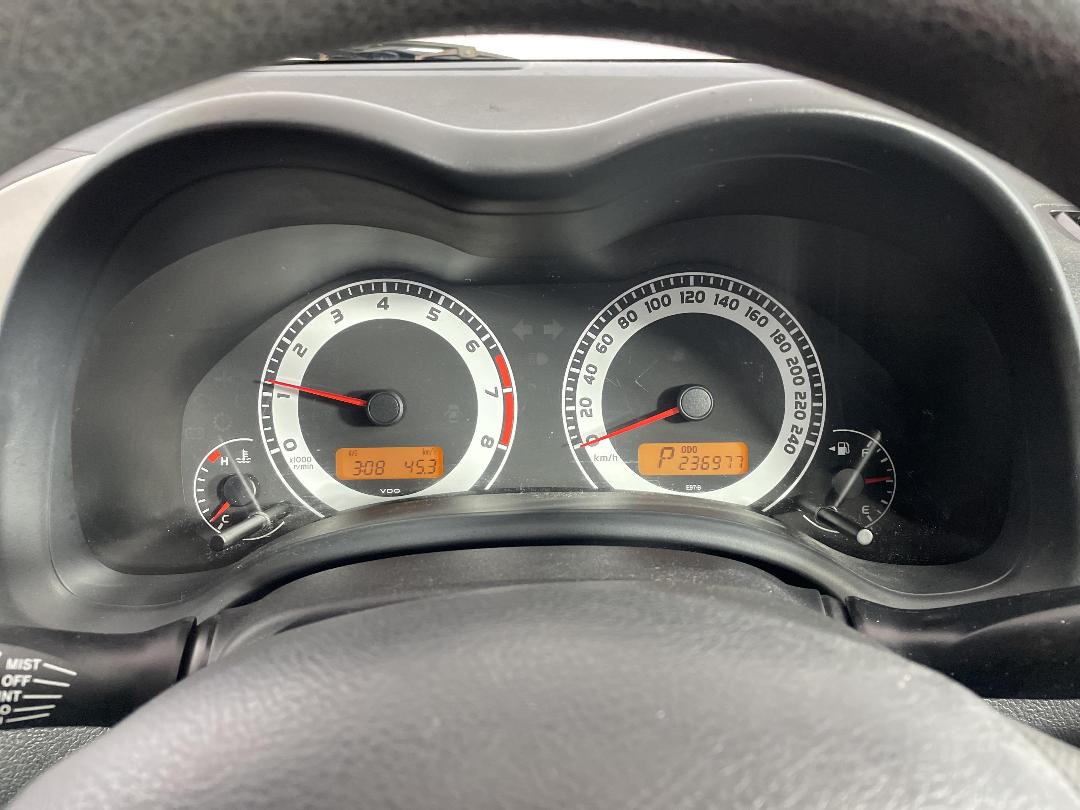 Photo '21' of Toyota Corolla