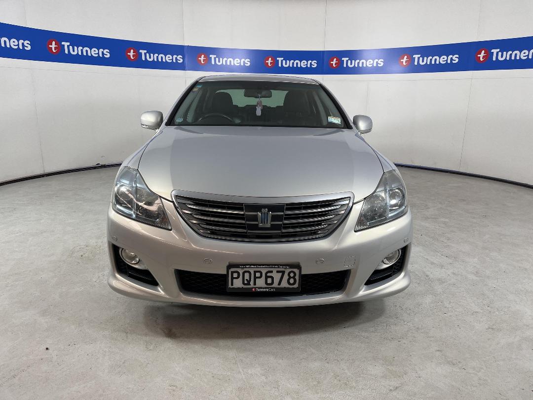 Photo '2' of Toyota Crown