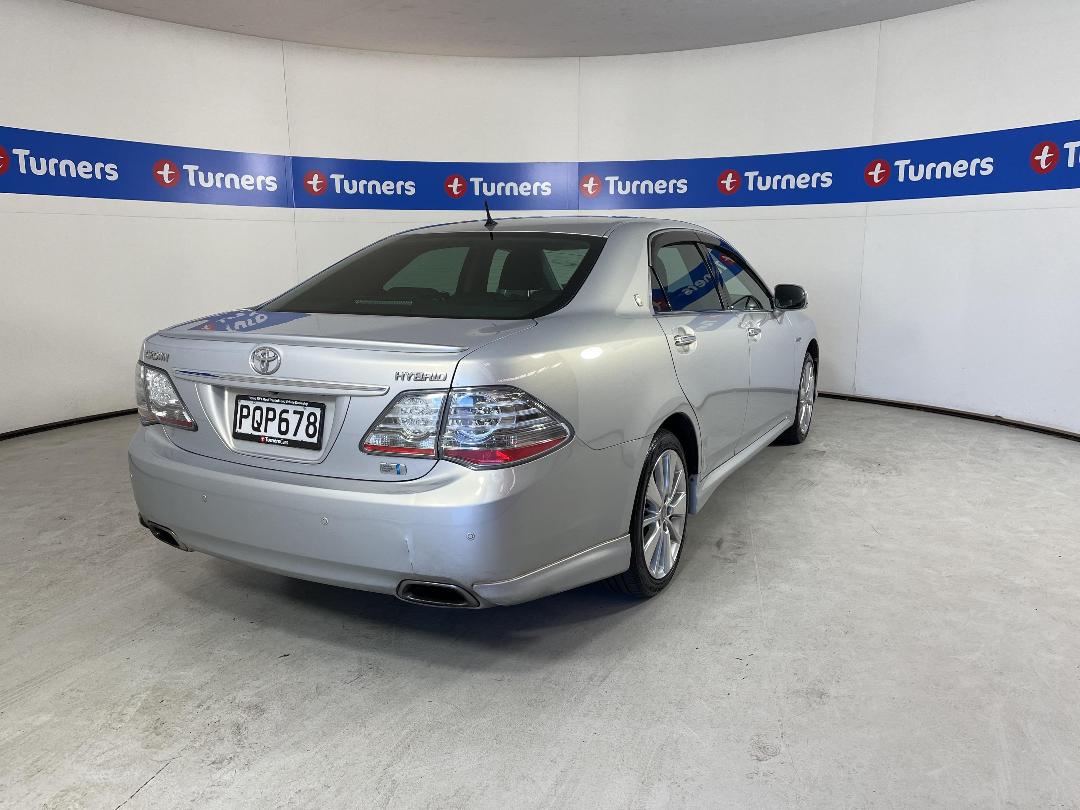 Photo '7' of Toyota Crown