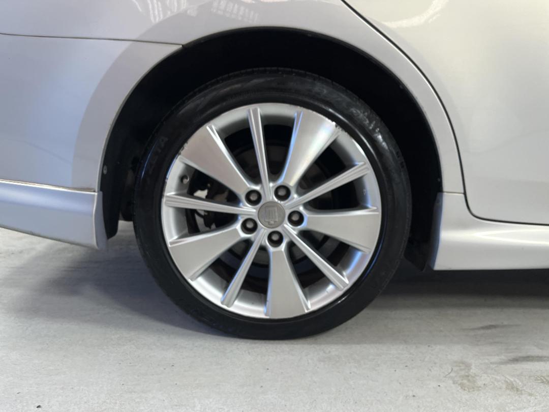 Photo '12' of Toyota Crown