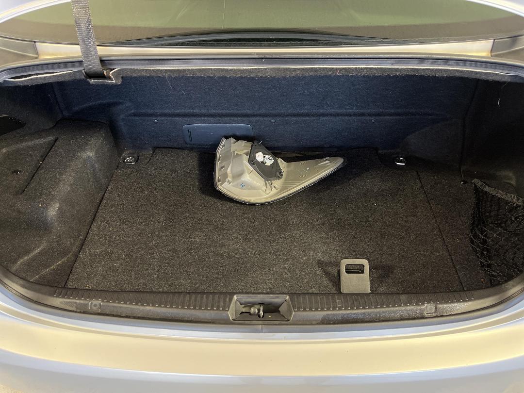 Photo '14' of Toyota Crown