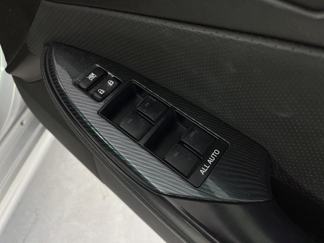 Photo '23' of Toyota Crown