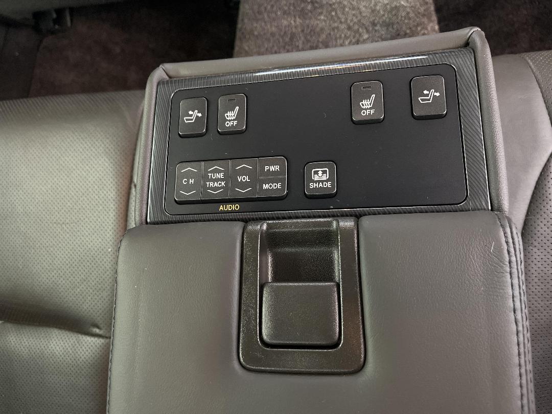 Photo '32' of Toyota Crown