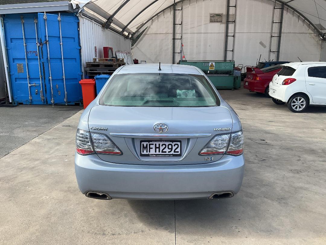 Photo '4' of Toyota Crown Hybrid