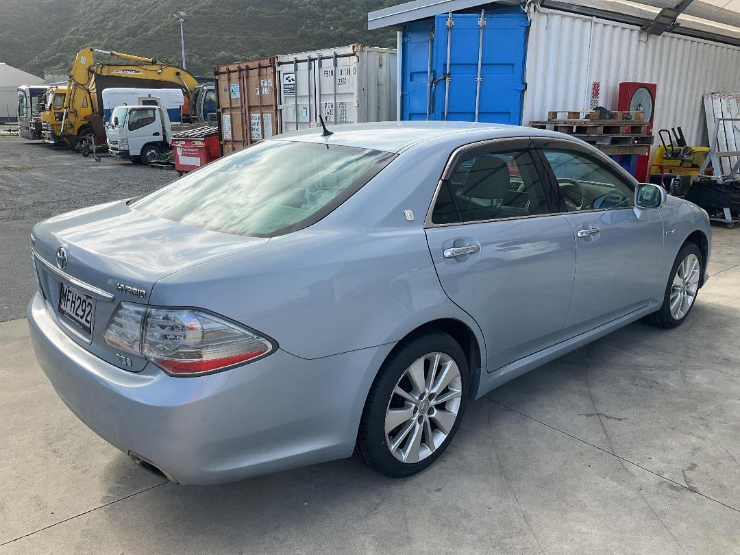 Photo '5' of Toyota Crown Hybrid