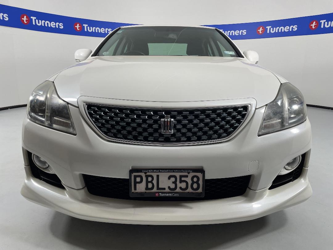 Photo '2' of Toyota Crown